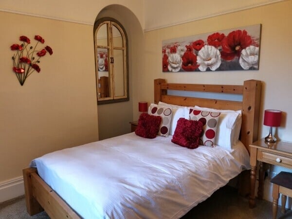 Beautiful Guest House in lovely area of Filey For Sale Photo 2