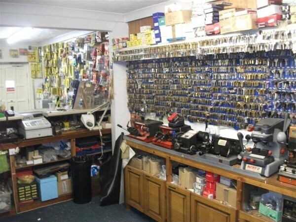 TOWN CENTRE LOCKSMITHS FOR SALE IN CAMBRIDGESHIRE Photo 2