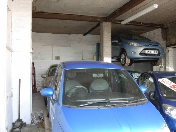 Swinton Used Car Dealership & Garage Photo 2