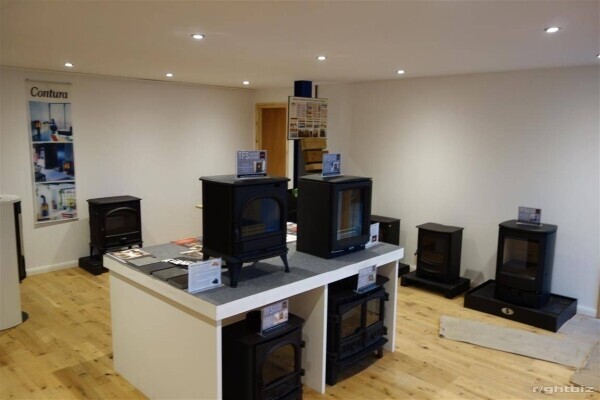 OPPORTUNITY TO ACQUIRE A SUPPLIER AND INSTALLER OF WOOD-BURNING STOVES, FIREPLACES AND CHIMNEY SYSTE Photo 2