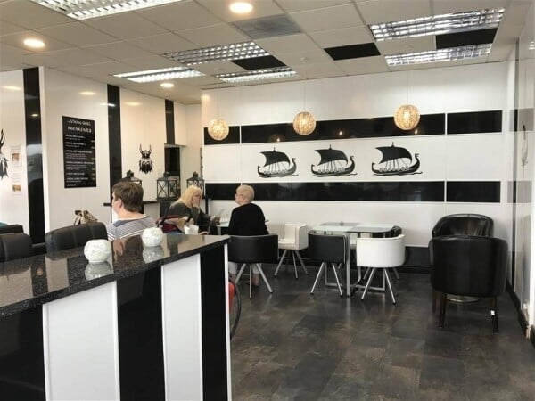 STYLISH COFFEE SHOP & TAKEAWAY FOR SALE IN WIDNES TOWN CENTRE Photo 2