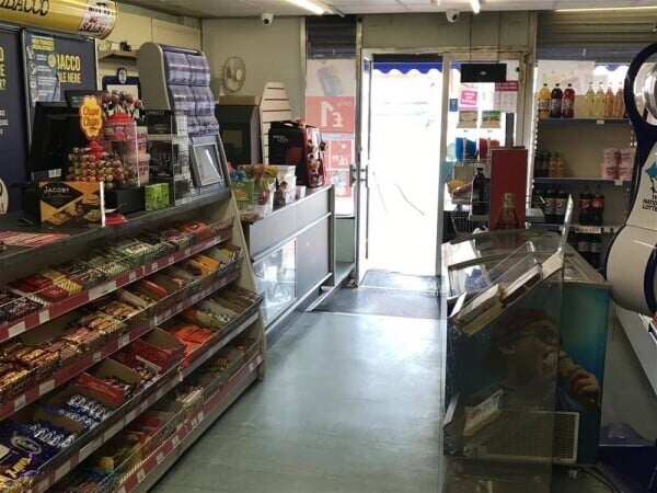 TRADITIONAL NEWSAGENT & GENERAL STORE FOR SALE IN MARGATE Photo 2