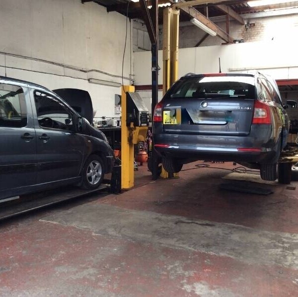 Highly Regarded Garage and MOT Centre Photo 2
