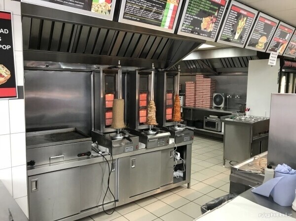 REDUCED - IMPRESSIVE FISH & CHIP / PIZZA SHOP Photo 2