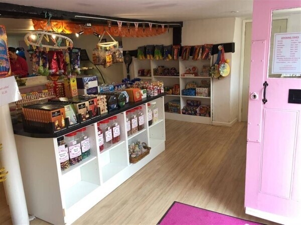 TRADITIONAL LOOSE SWEETS & CONFECTIONERY EMPORIUM ON PRINCES RISBOROUGH HIGH STREET Photo 2