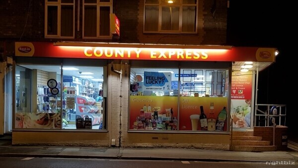Superb SELF SERVICE CONVENIENCE STORE, FULL FREE OFF LICENCE Photo 2