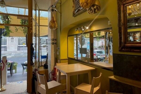 Delicatessen & Licenced Brasserie - Llandudno