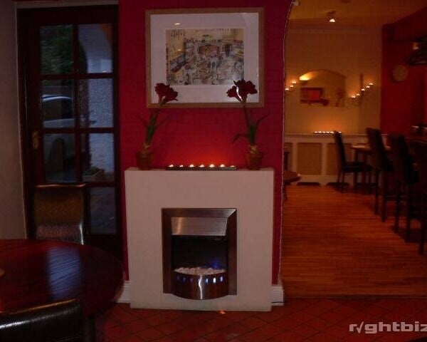 FREEHOLD GRADE II LISTED RESTAURANT IN HAMPSHIRE Photo 2