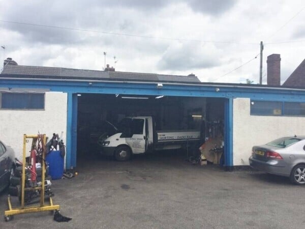 Popular Garage Established For Over 30 years Photo 2