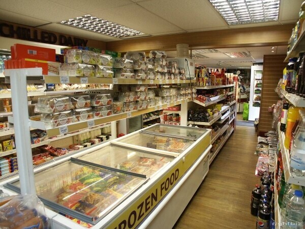 High Profits Store & Post Office With Substantial Home Photo 2