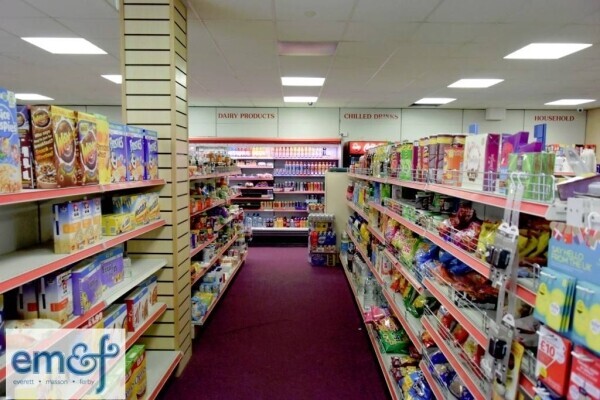 Spacious News / Grocery Store: Herts Town Photo 2