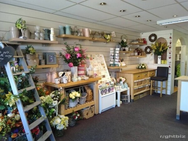 HIGH QUALITY FLORISTS – East Dorset Photo 2