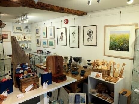 Super Destination Arts & Craft Gallery Photo 2