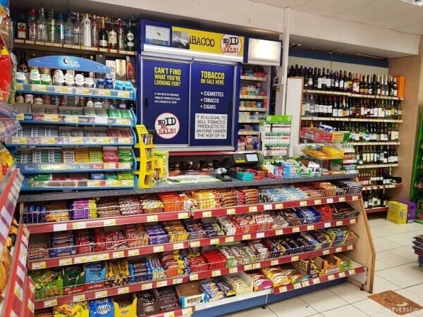 Off-licence / Convenience Store + Triple Unit Leasehold Photo 2