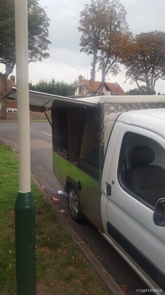 BASILDON Mobile Sandwich Round with Van for Sale at £22,950 - EASY HOURS - HIGH NET PROFITS Photo 2