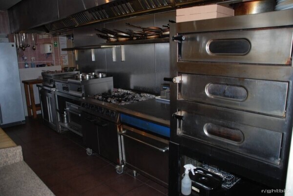 Il Sogno - Fully Licenced Restaurant (70 Covers) Established 2014 Potential for an extra 50 covers Photo 3