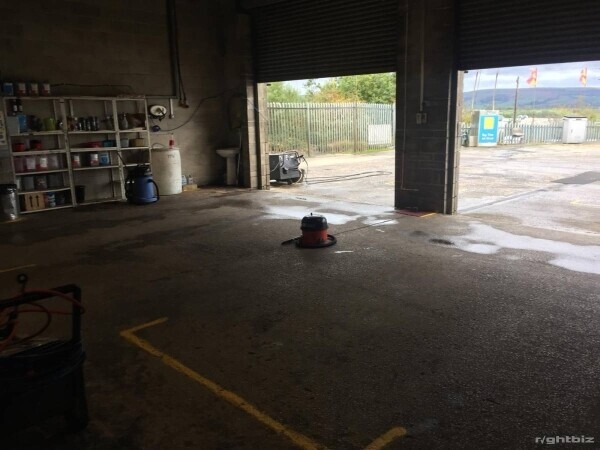 Hand car wash & valeting family running business near the waste and recycling centre Burnley Photo 2