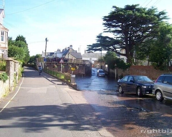 COASTAL GUESTHOUSE LIFESTYLE BUSINESS FOR SALE Photo 2