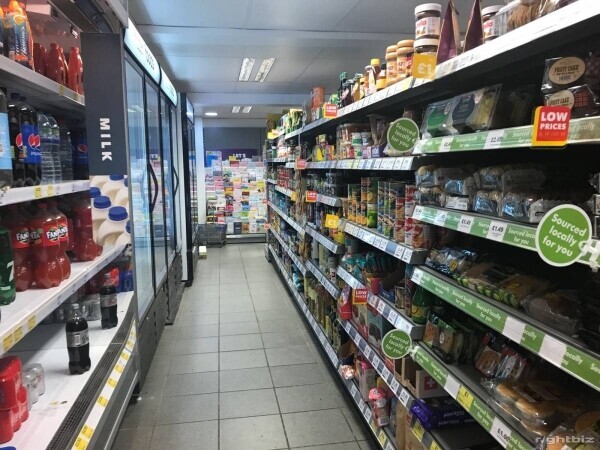Convenient Store Under offer in Wokingham Freehold Photo 2