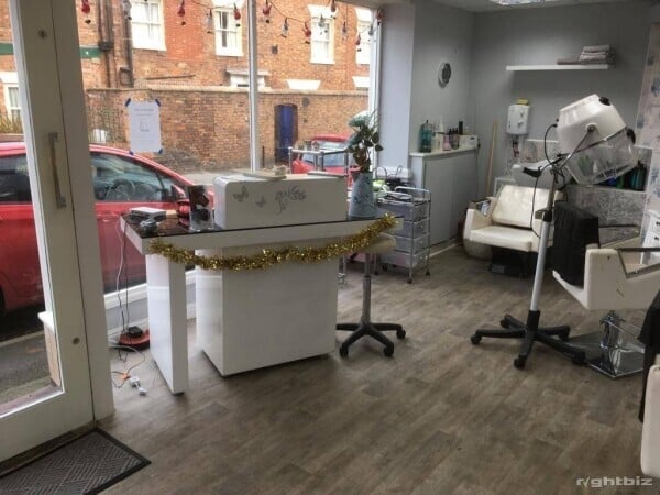 Hair & beauty salon, £7000, Broseley Telford, prime high street location, established business Photo 2