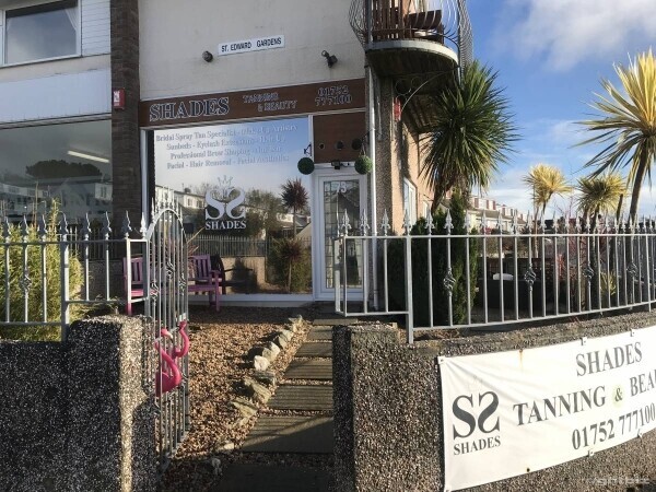 Tanning & Beauty Salon potential to expanded, Great location with free parking Photo 2