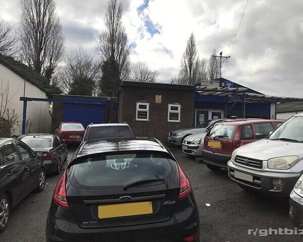 WELL KNOWN MOT GARAGE SERVICES BUSINESS - WEST MIDLANDS Photo 2