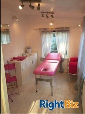 Vacant Hair & Beauty Salon for sale - East Grinstead Photo 2