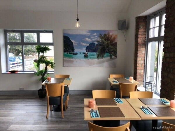 Lucrative Prime Location Thai Restaurant for sale in beautiful North Wales sought after area Photo 2