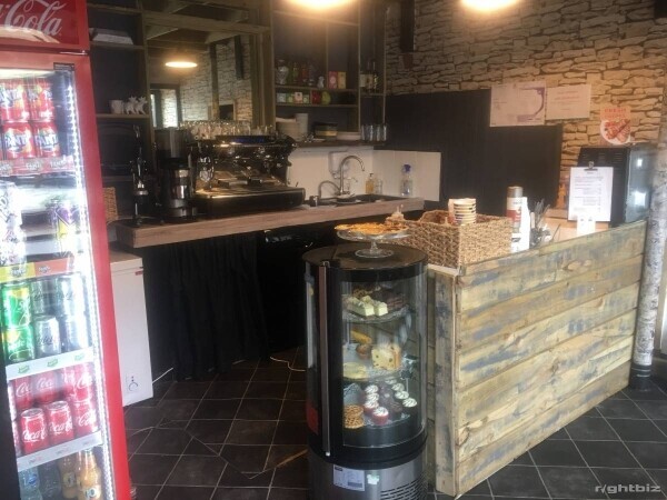 Coffee shop, deli, panini, crepes, sandwiches, eat in, take away, potential kebab machine, breakfast Photo 2