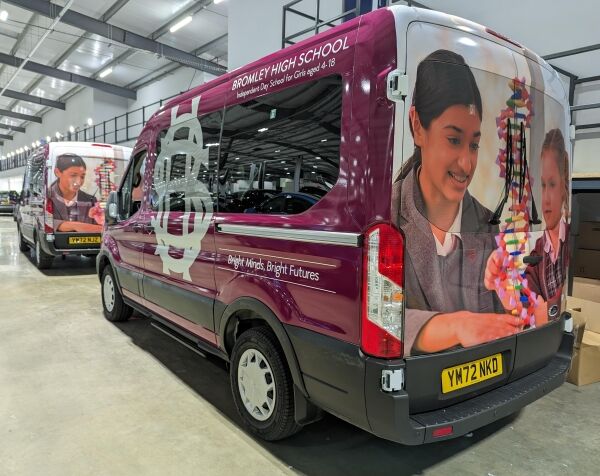 Well established sign writing and vehicle wrapping company. Photo 2