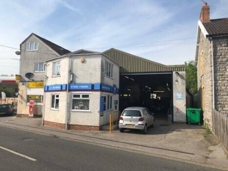 Longstanding Garage Specialising in MOTs, Servicing and Repairs based in Somerset Photo 2