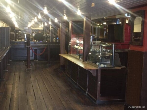 SUPERB CAFÉ, PRIME POSITION, CITY CENTRE, BRISTOL Photo 2