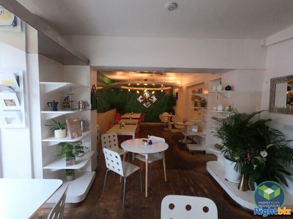 LICENSED DELICATESSEN & CAFE: CHORLTON CUM HARDY: Photo 2
