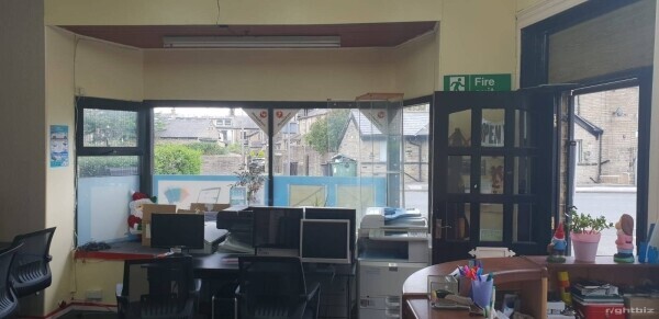 Internet Cafe & printing business for sale Photo 2