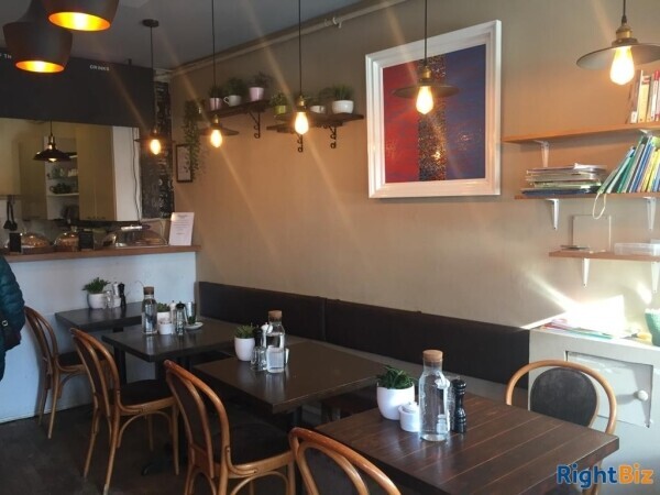 LOVELY LICENCED A3 CAFÉ IN WEST HAMPSTEAD, NW6 Photo 2