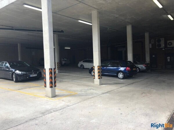 Shop New instruction in Greenford Leasehold Photo 2