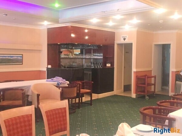 LICENCED INDIAN RESTAURANT, LEATHERHEAD, SURREY Photo 2