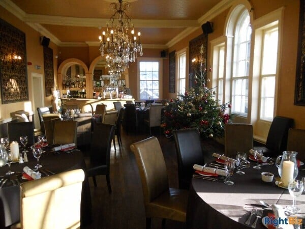 Well Established Pub in Busy Location Photo 2
