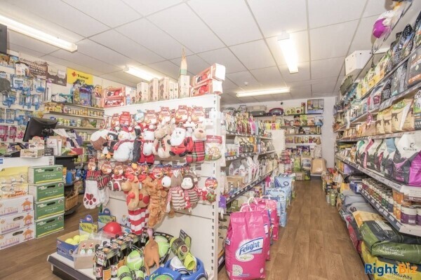Profitable Pet Shop with fantastic opportunities Photo 2