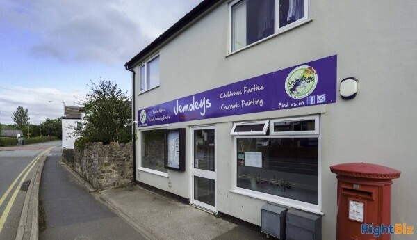 Fantastic Opportunity to buy a well established Bistro Cafe/ Pottery business for sale in Penyffordd, North Wales Photo 2