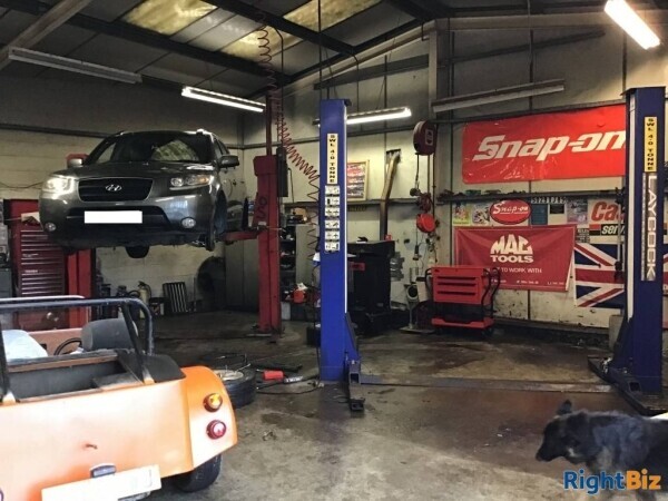Well Established MOT Service & Vehicle Repair Business Photo 2