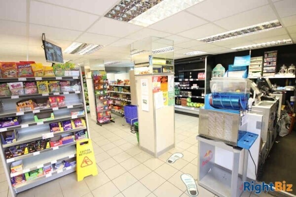 Spar shop for sale in Whipton Photo 2