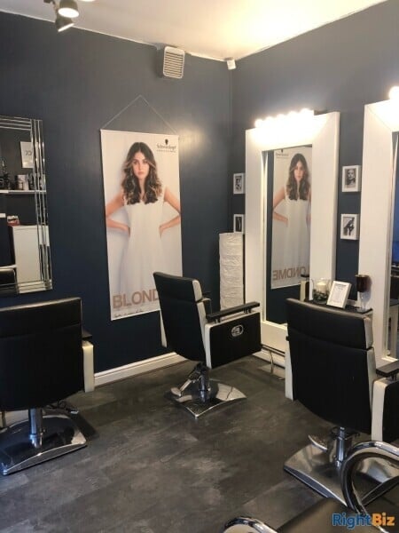 Hair Salon for sale/quick sale needed due to going on maternity Photo 2