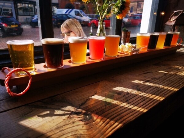 Craft Beers & Gin Bar With Retail For Sale Leek Photo 2