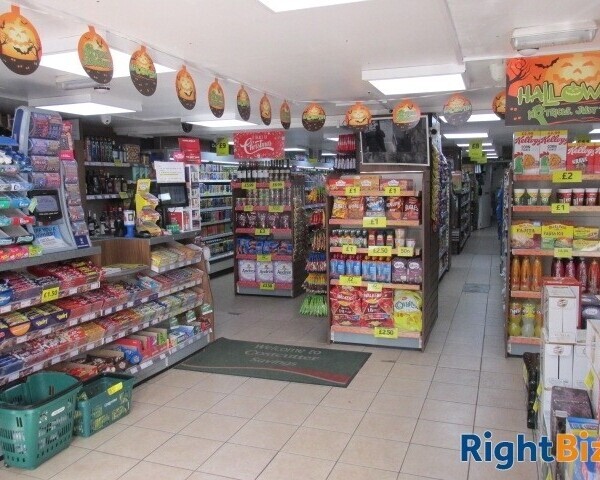 LEASEHOLD CONVENIENCE STORES/OFF LICENCE/POST OFFICE Photo 2