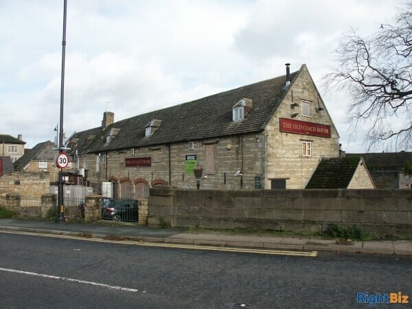 Substantial Former Cambridgeshire Destination Free House Photo 2