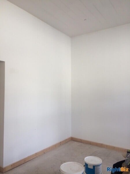 Newly refurbished shop shell unit, prime high street location with parking outside Photo 2