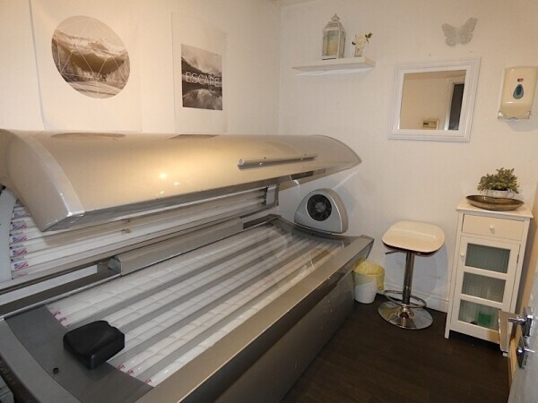 Tanning & Beauty Boutique For Sale Stockport Greater Manchester Photo 2