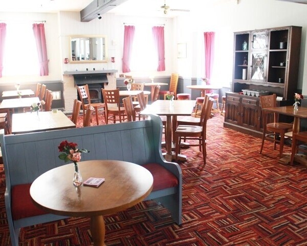 BRIDGE INN, BOAT LANE, OFFENHAM, EVESHAM, WORCESTERSHIRE WR11 8QZ Photo 2