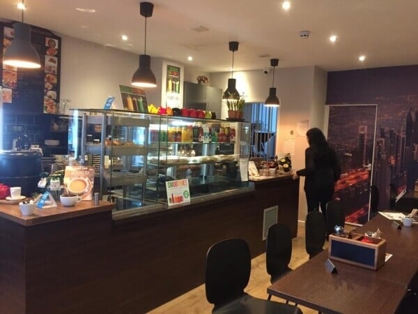 VERY BUSY NEW CAFE with A3 in very heavily populated area of SOUTHFIELDS SW19 Photo 2